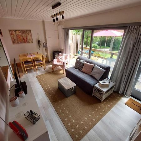 Le Petit Chalet - Bungalow Waulsort Luaran gambar